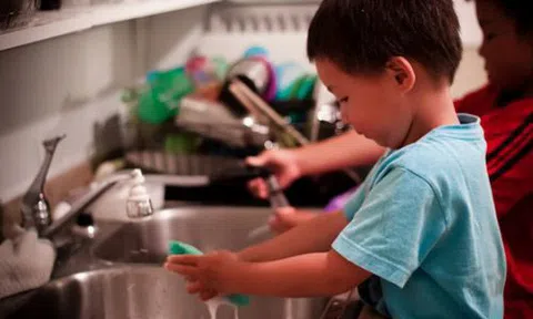 \"Bí kíp\" dạy con tự lập từ nhỏ 