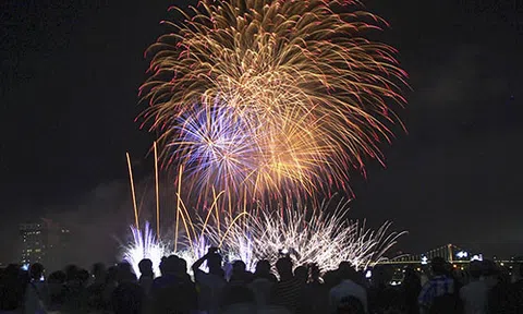 Đường dây nóng chống \"chặt chém\" dịp lễ hội pháo hoa Đà Nẵng