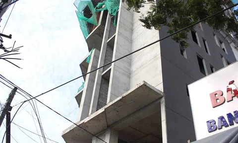 Rơi từ tầng 12, nam thanh niên ở Đà Nẵng chết tại chỗ