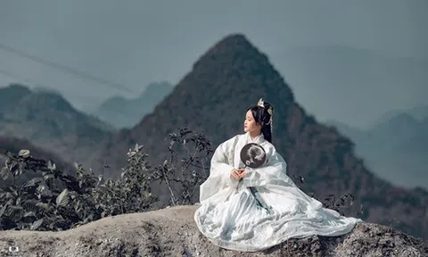 \'Thiên thần cổ trang\' có vẻ đẹp thuần khiết không khác gì Tiểu Long Nữ