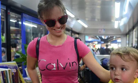 Người Sài Gòn trải nghiệm mô hình xe buýt sách