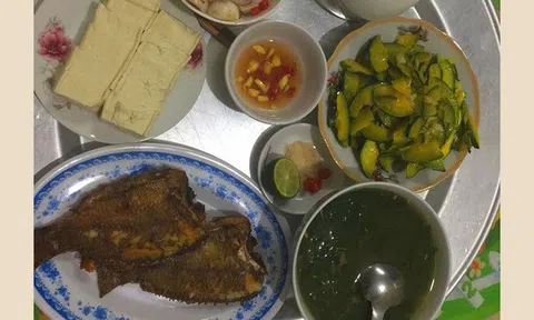 Bữa cơm đầy đủ 5 món chỉ với 45k, mẹ đảm nhận được nhiều lời khen từ các chị em