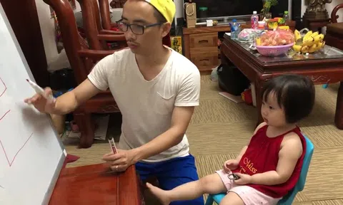 Clip: Bố sốt sắng ôn thi vào lớp 1 cho con khiến dân mạng phì cười