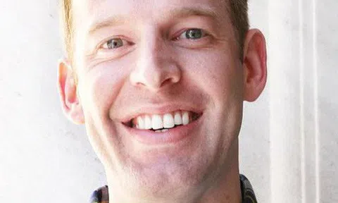 Bỏ học từ năm cấp 2, chàng trai này đã trở thành triệu phú đô la ở tuổi 32