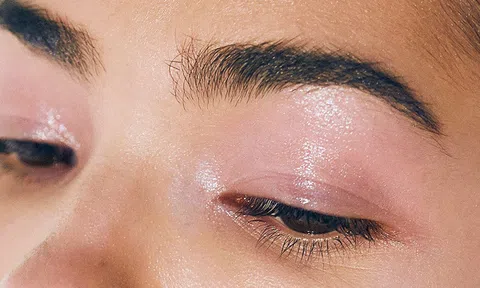 5 kem lót mắt hiệu quả dành cho da dầu nhờn