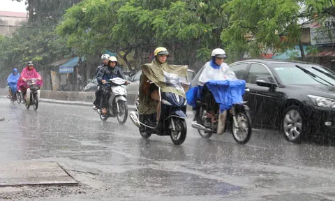 Đêm nay (28/4) Bắc Bộ mưa rào và dông rải rác, đề phòng tố, lốc và gió giật mạnh