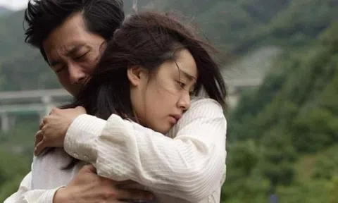 Phụ nữ cô đơn sẽ mạnh mẽ lắm