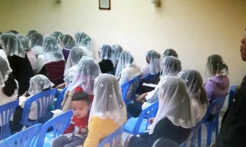 Đà Nẵng: Công khai lôi kéo giảng viên, sinh viên vào \'Hội thánh Đức Chúa Trời\'