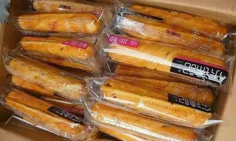 Bánh mì que 3.000 đồng/chiếc: Để 6 tháng không hỏng