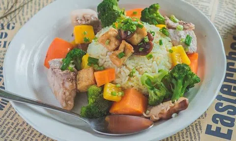 Công thức sườn heo đút lò ngon không kém bất kì món sườn nướng ngoài tiệm nào