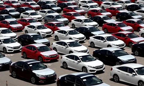 Xe Thái Lan lại đổ về Việt Nam sau một tuần vắng bóng