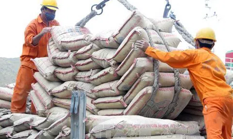 Xuất khẩu xi măng tăng mạnh, 4 tháng đạt gần 10 triệu tấn