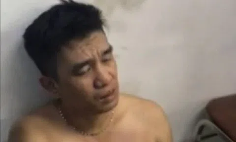 Đám đông vây bắt 2 kẻ `đá xế` ở quận 10 - TP HCM