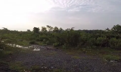 Mua đất trên giấy tờ gần 10 năm vẫn chưa xây được nhà