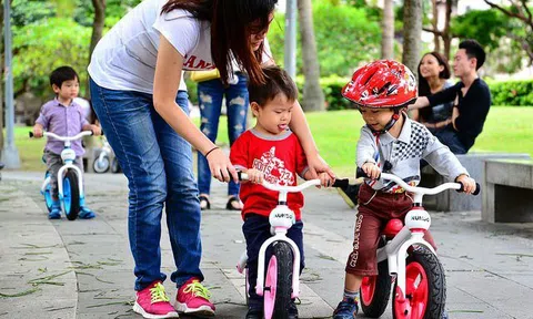 Nghỉ hè: Làm gì để con rời xa màn hình điện tử?