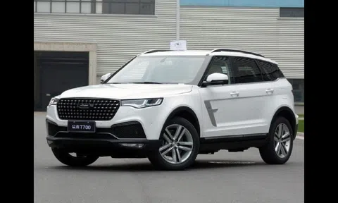 Ô tô Trung Quốc đổ về Việt Nam: Đẹp long lanh, chiều lòng khách quê