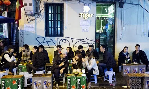 Các ông lớn ngành bia chi bao nhiêu tiền cho quảng cáo?