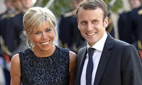 Phụ nữ đẹp thu hút đàn ông, nhưng chỉ phụ nữ thông minh mới giữ chân được họ