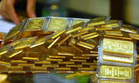 Giá vàng hôm nay 30/5: USD tăng vọt, vàng chìm nghỉm