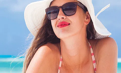 10 món bảo bối làm đẹp bạn nhất định phải có trong mùa hè này