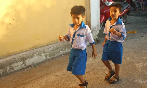 Nghỉ hè: Cha mẹ lo lắng chuyện quản con