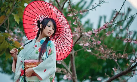 Hơn 100 năm phát triển thời trang Nhật