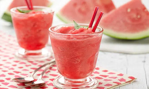 Những công thức giải khát bằng dưa hấu giúp bạn `đập tan` cái nóng ngày hè
