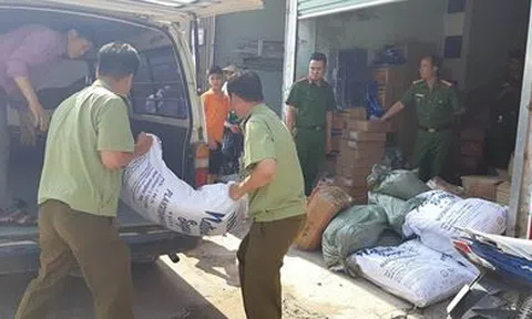 Hà Nội: Thu giữ hơn 1 tấn nguyên liệu trà sữa `bẩn`