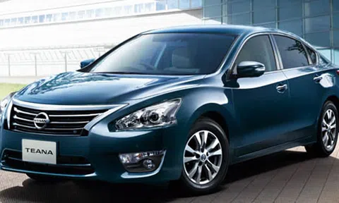 Vào tháng 6, ô tô đồng loạt giảm giá tới hơn 100 triệu