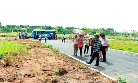 Không nên mua đất nền trong cơn “sốt giá”