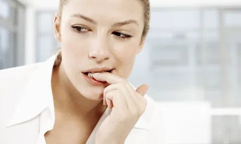 Mụn và nguyên nhân gây mụn có thể dẫn đến bệnh trầm cảm