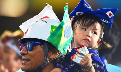 Đáng yêu với những fan nhí World Cup