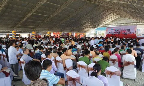 Thực hư việc `cháy hàng` bất động sản