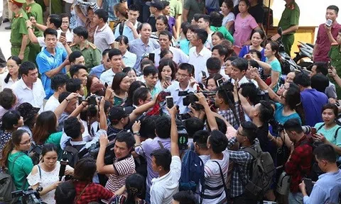 BS Lương và các luật sư nói gì sau khi tòa tuyên trả hồ sơ?