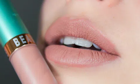 10 thỏi son môi lâu trôi, bền màu cả ngày rất hợp để dùng trong mùa hè