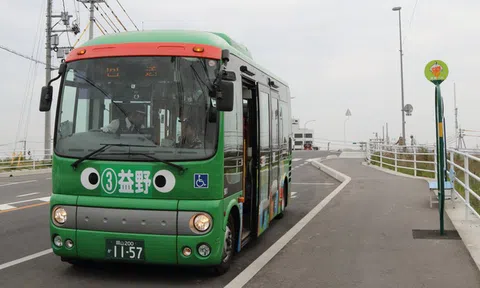 Đình công kiểu Nhật: Vẫn làm việc nghiêm túc, lịch sự, nhưng không lấy tiền của khách