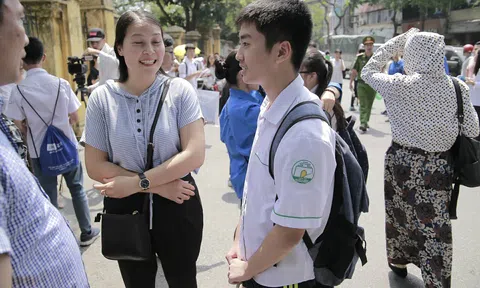 Thi vào 10: `Khó nhằn` với phần Đại số môn Toán 