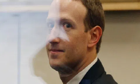 Facebook mắc sai lầm ngớ ngẩn, hàng chục triệu status riêng tư bị phơi bày