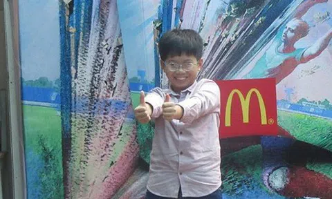 Một cậu bé Việt Nam được ra sân trong trận chung kết World Cup 2018