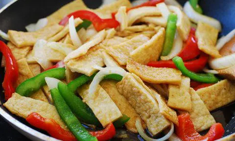 Cách làm món chả cá xào cay đúng kiểu Hàn Quốc