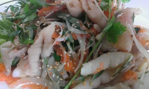 Cách làm gỏi chân gà chua giòn càng ăn càng nghiền