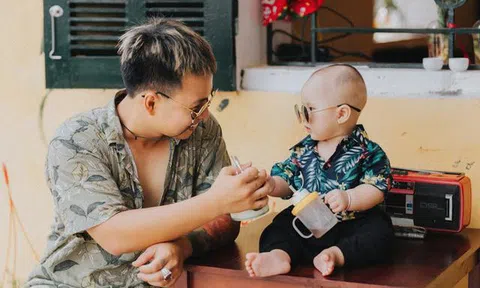 Bố trẻ chụp ảnh `cool ngầu` cùng con gái, bé lại được cư dân mạng khen đẹp trai