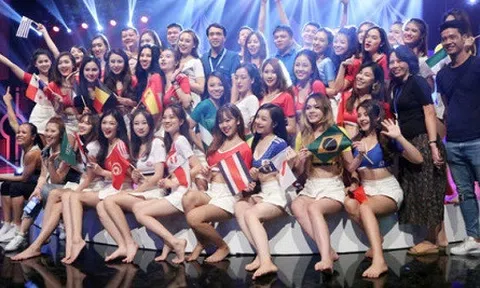 Khai mạc World Cup: 32 mỹ nhân Việt nóng bỏng tiếp lửa, không khí sục sôi