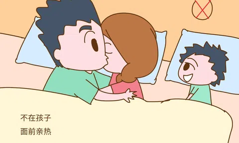 Cha mẹ phải tuyệt đối tránh làm việc này trước mặt con