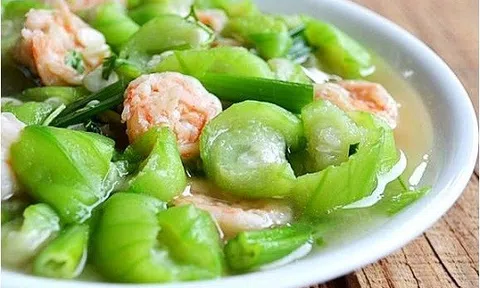 Cách nấu canh mướp với tôm thanh mát giải nhiệt ngày nóng