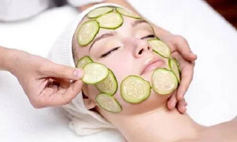 Da sáng mịn và khỏe mạnh nhờ mặt nạ sữa và dưa chuột