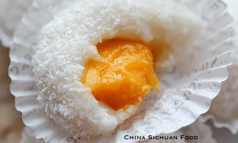 Khéo tay làm bánh nếp nhân xoài đảm bảo ai ăn cũng ghiền