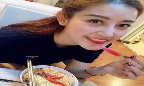 Huyền My chia sẻ cách hết sạch mụn ẩn dưới da