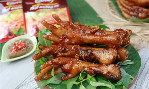 Quán gà vỉa hè nhận được sao Michelin vẫn không tăng giá