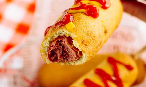 Cách làm xúc xích chiên giòn đơn giản tại nhà cho bé yêu